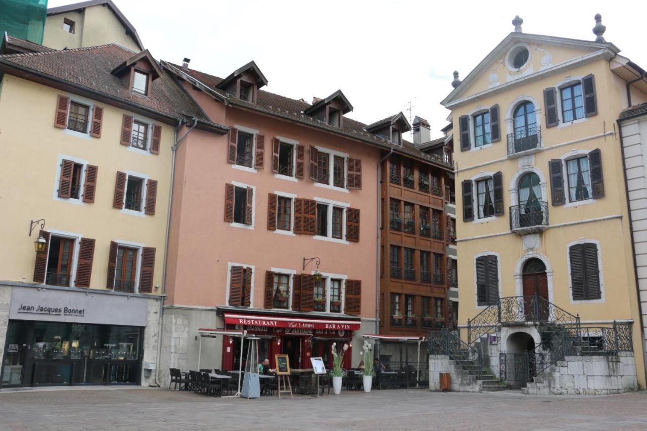 Pause Cafe Avec Sauna Annecy Ngoại thất bức ảnh